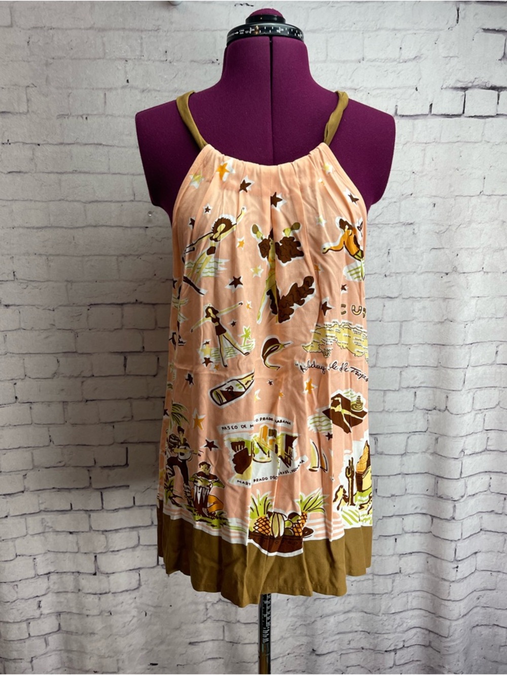 Relax Tommy Bahama size medium Fiesta Isle halter top tank top shirt